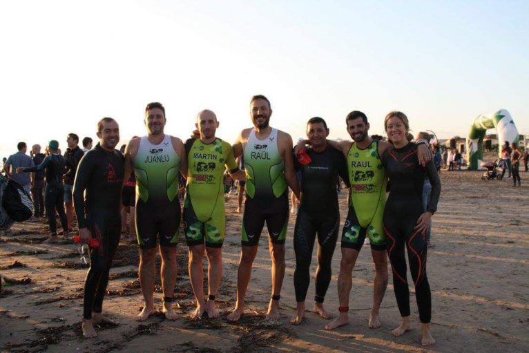 Atletas de Xàbia en el Triatlón de Oliva