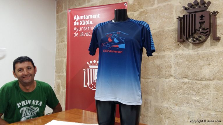 Camiseta de la presente edición de la  prueba del Baix Montgo