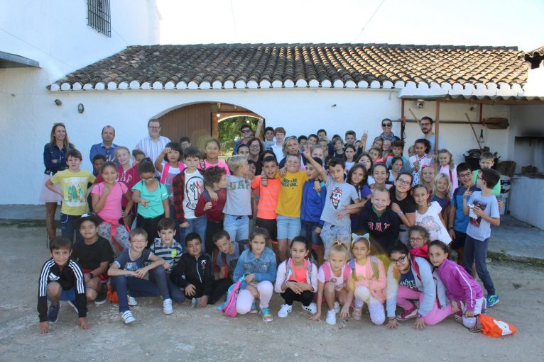 Excursión rural de los alumnos del colegio Santa María Magdalena de Benitatxell