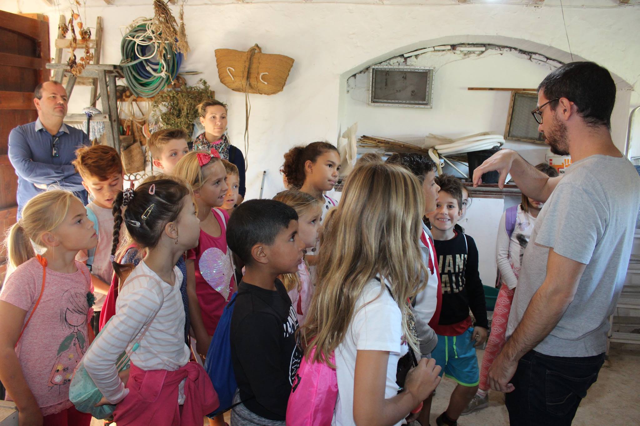 Excursión rural de los alumnos del colegio Santa María Magdalena de Benitatxell