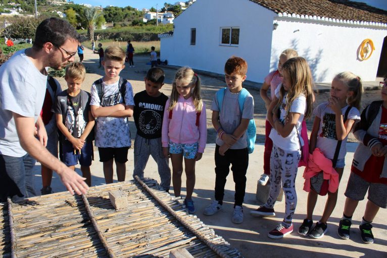 Excursión rural de los alumnos del colegio Santa María Magdalena de Benitatxell