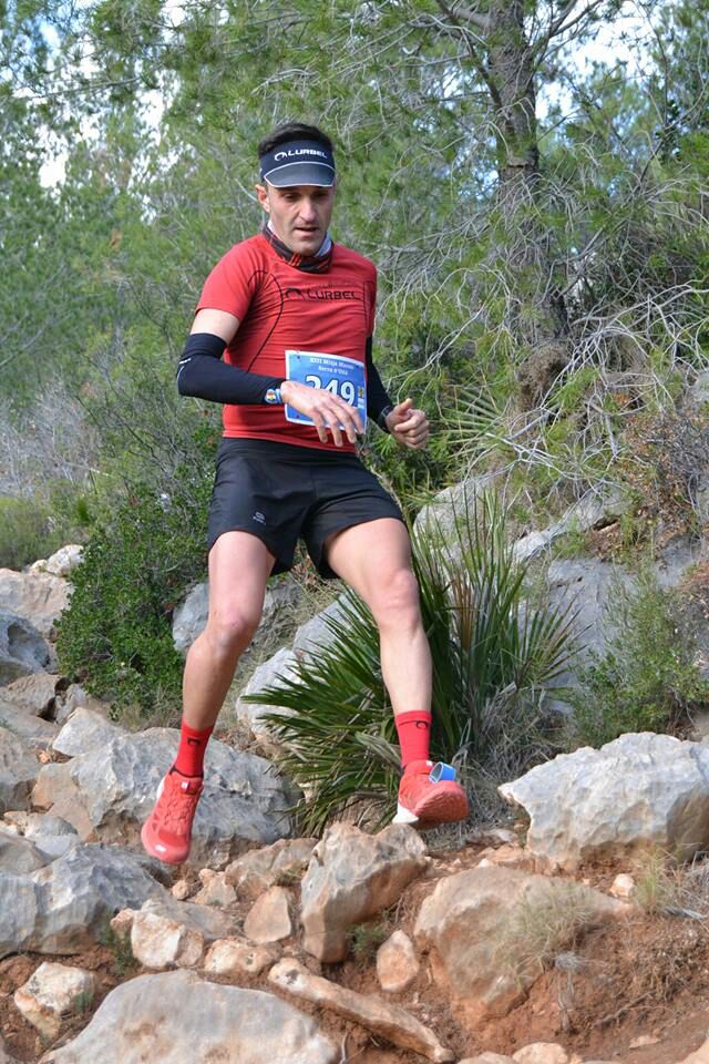 Julio Almazán en el transcurso de la carrera