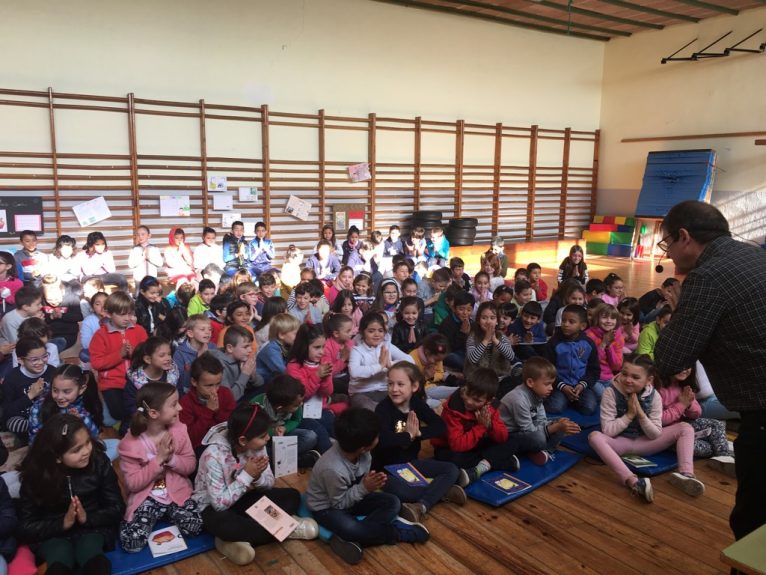 Alumnos del Vicente Tena con Carles Cano