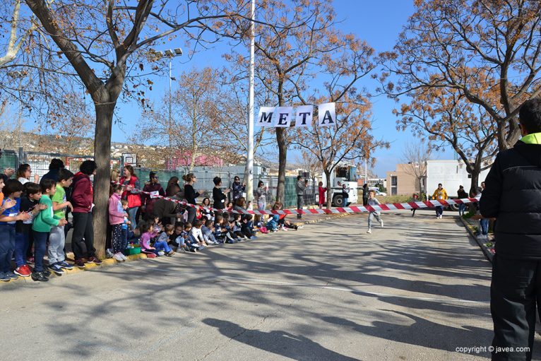 Carrera solidaria por la Paz del colegio Trenc d'alba