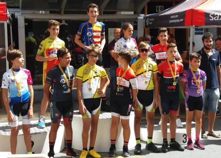 Podio de ganadores en Villena