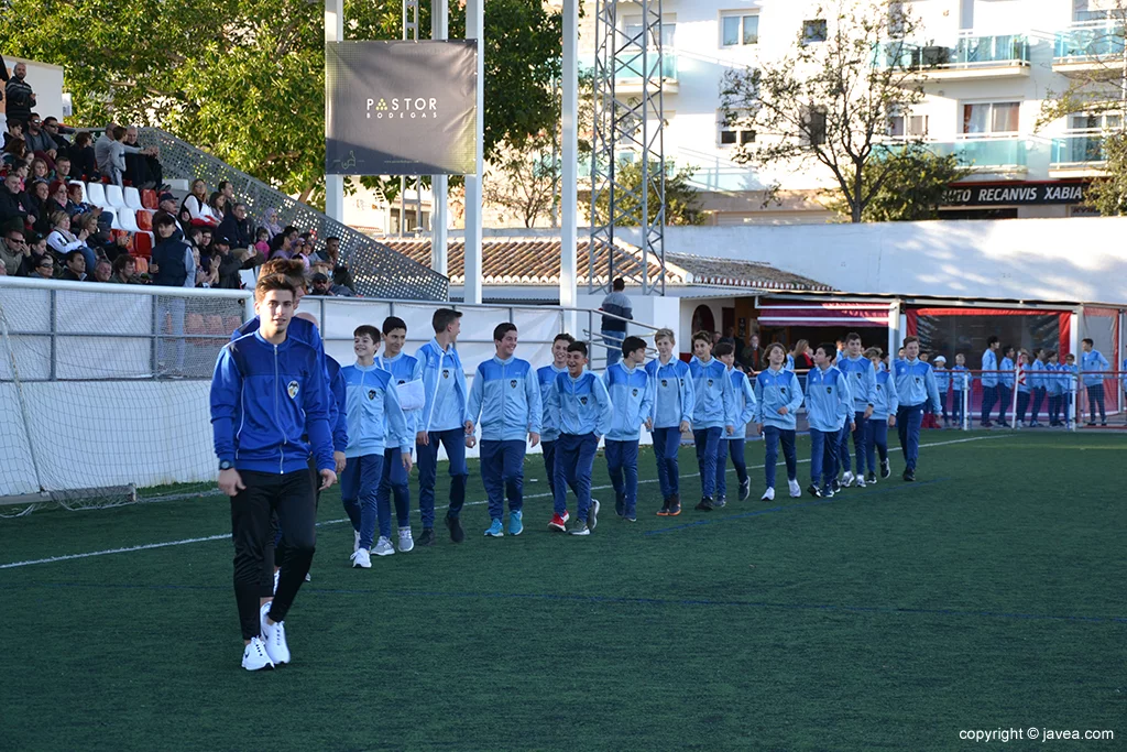 Mateo Villar con sus jugadores