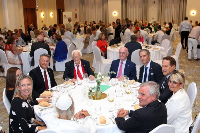 Mesa presidencial de la Gala Benéfica del Rotary Club Jávea