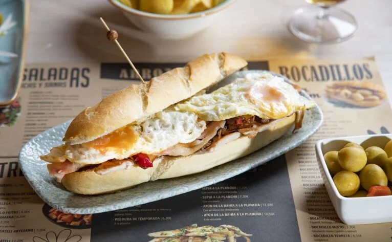 Bocadillos en Dénia en Canela