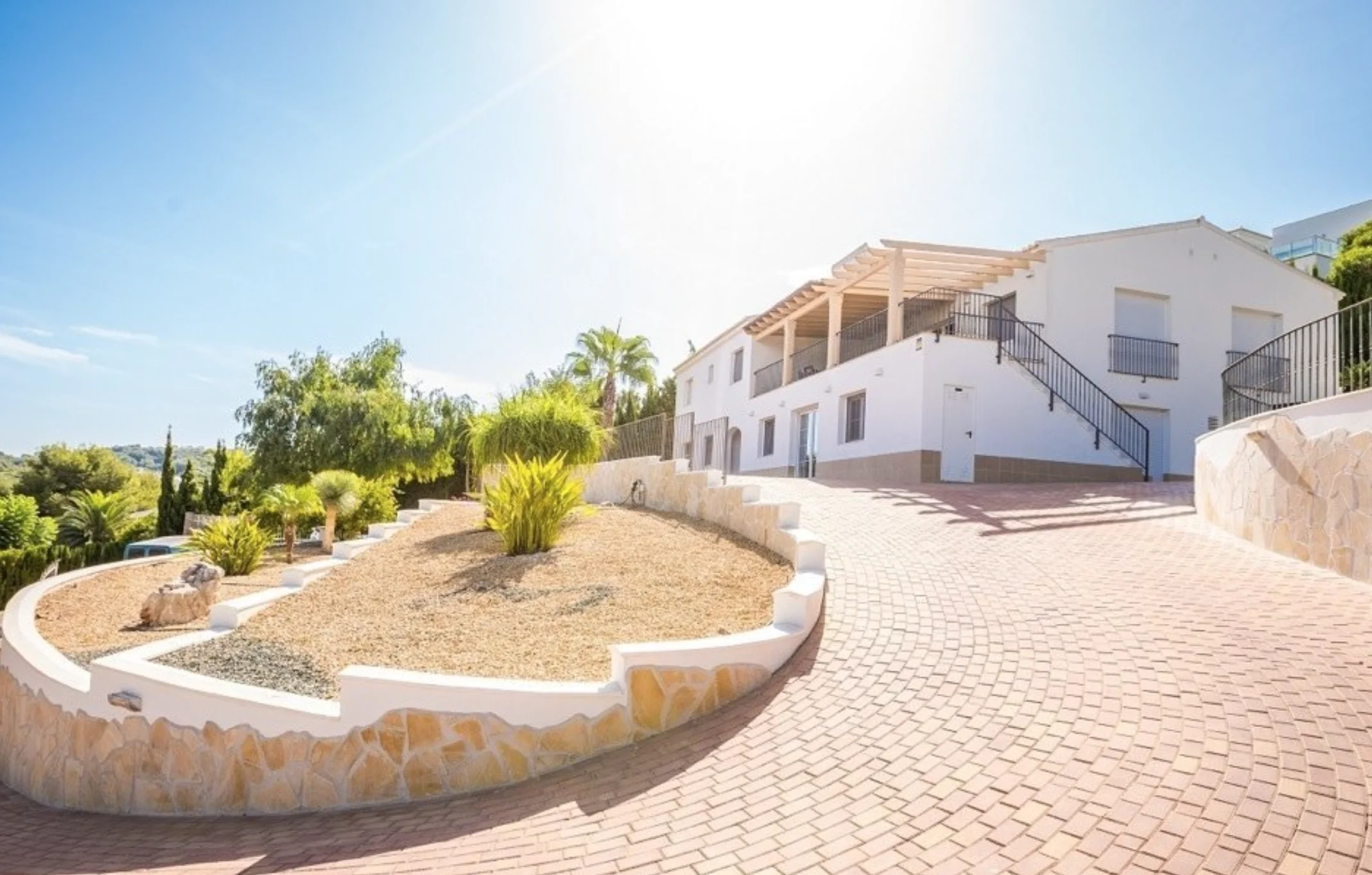 Entrada de la villa en Jávea – Terramar Inmobiliaria