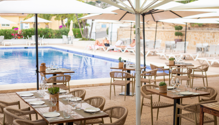 Descubre este restaurante con piscina en Benitachell