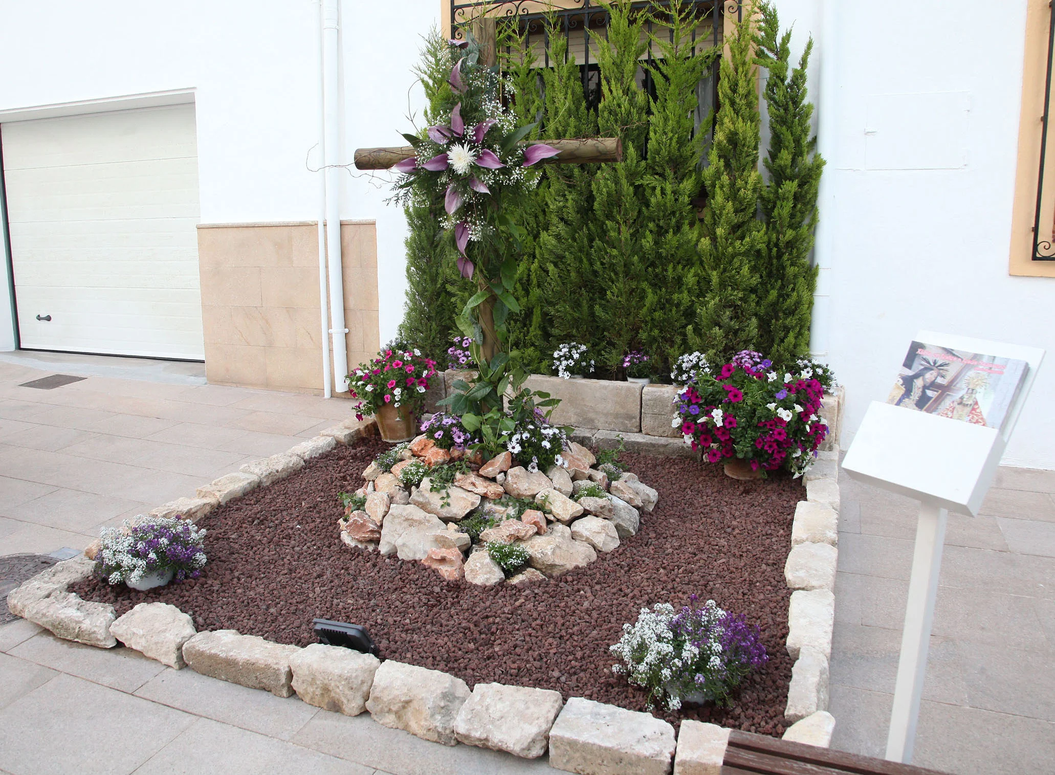 Cruces de flores en honor a Jesús Nazareno 2022