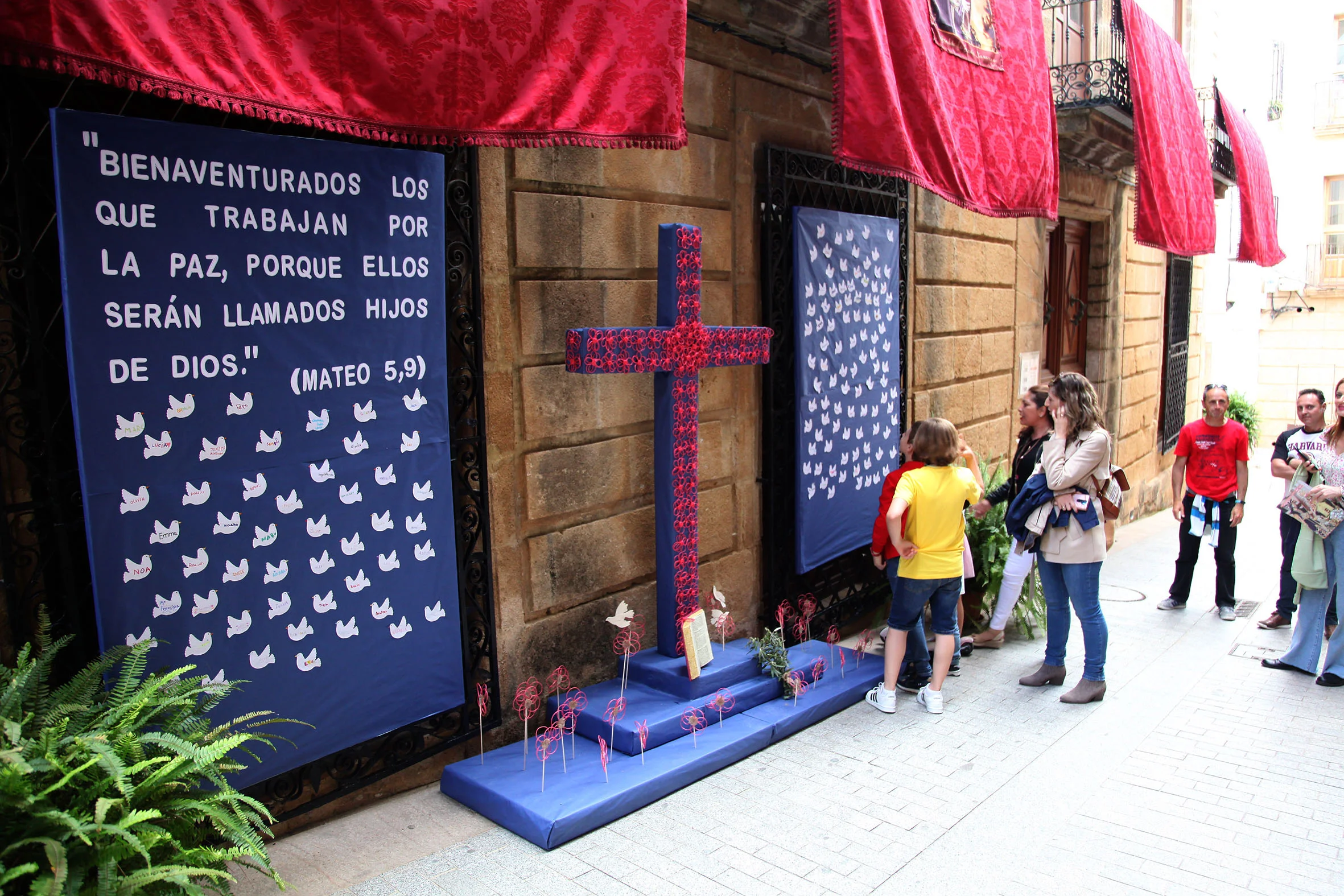 Cruces de flores en honor a Jesús Nazareno 2022 – (11)