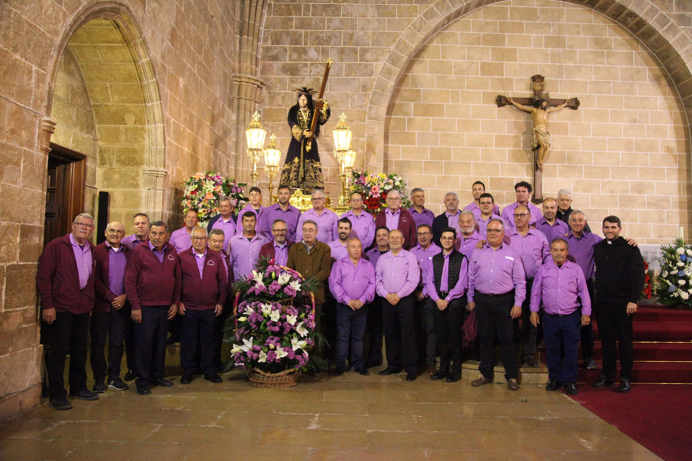 Cofradía del Nazareno en la ofrenda de flores 2022