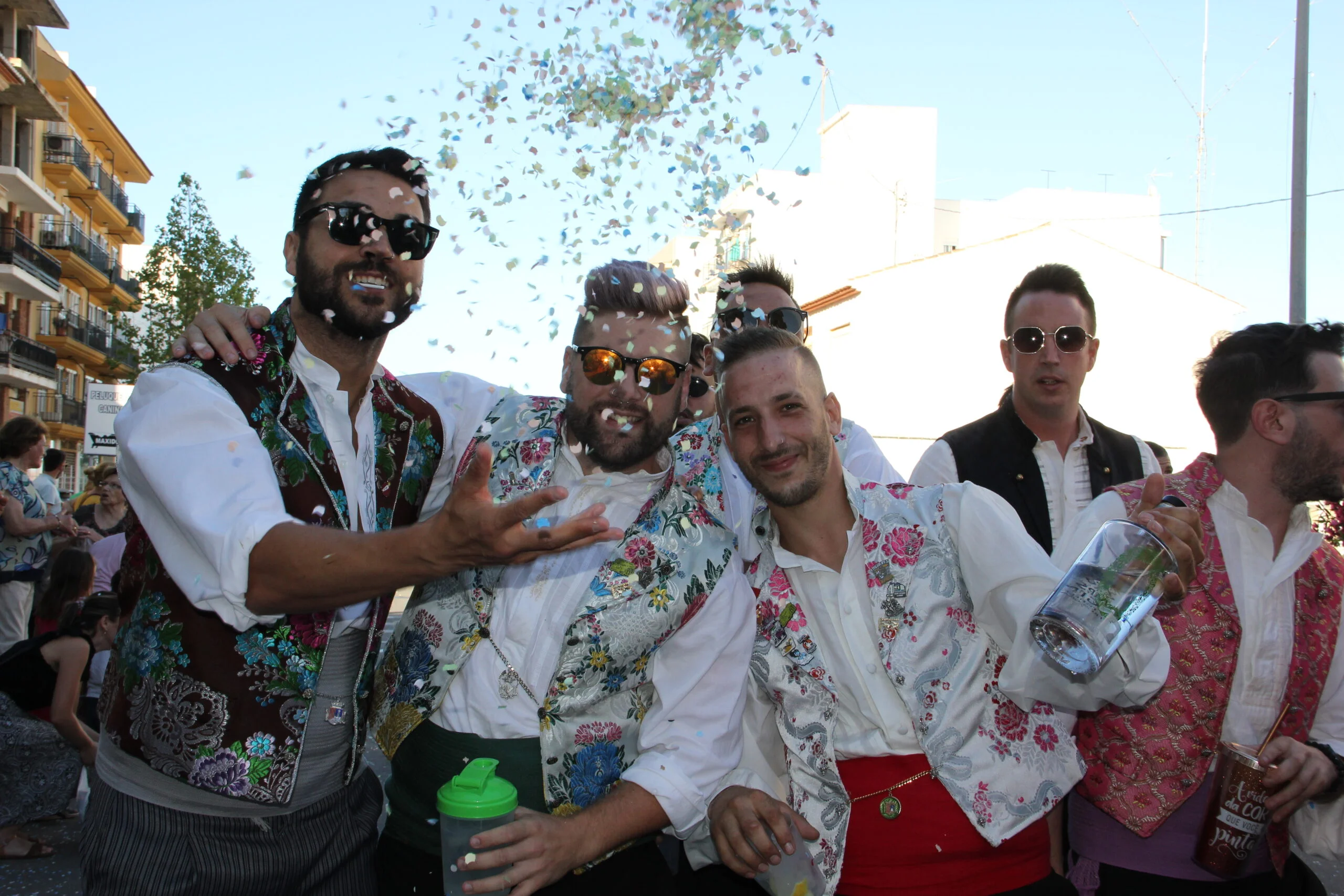 Participantes en el desfile de carrozas-Fogueres Xàbia