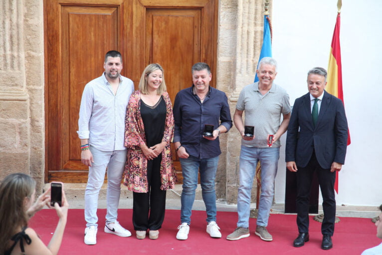 Reconocimientos a dos colaboradores de las fiestas de Fiogueres