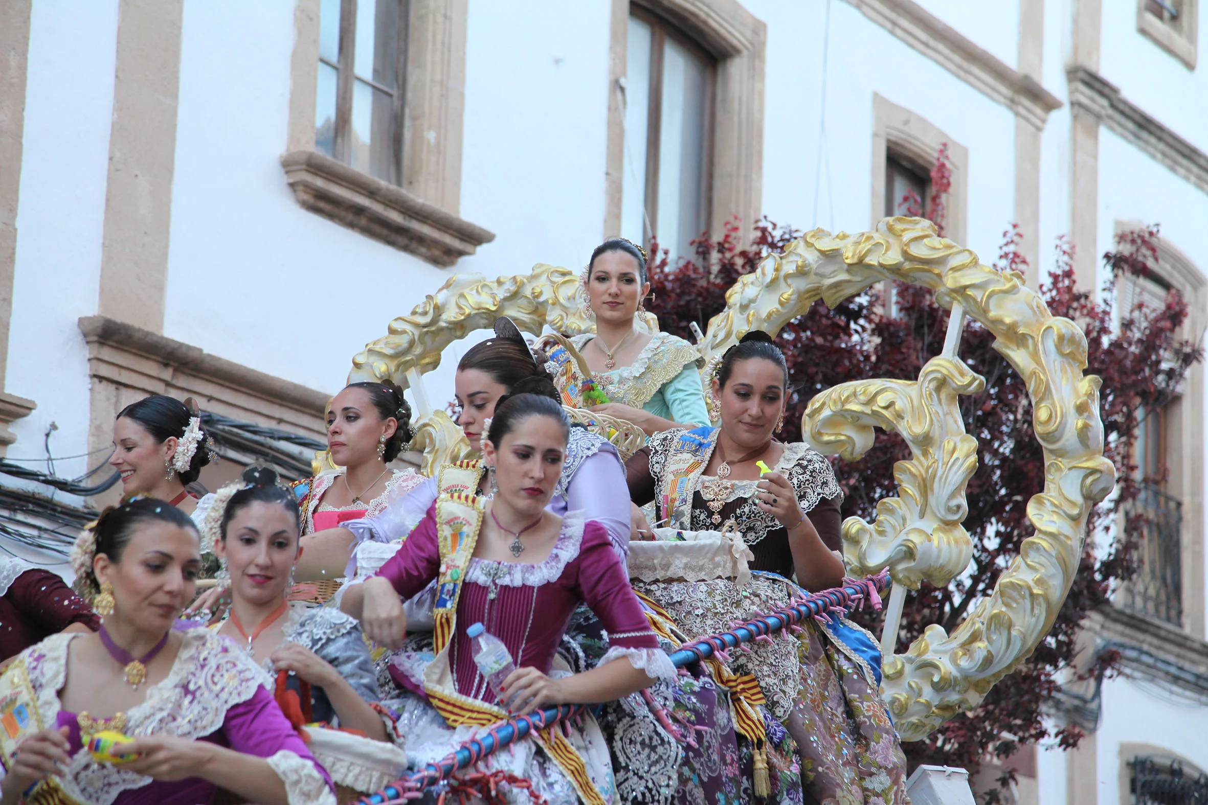 Segundo día de desfile de carrozas (42)