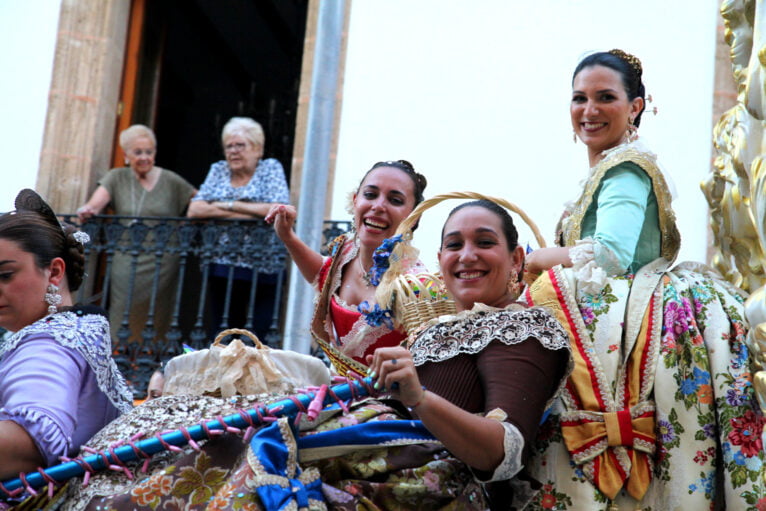 Segundo día de desfile de carrozas (46)