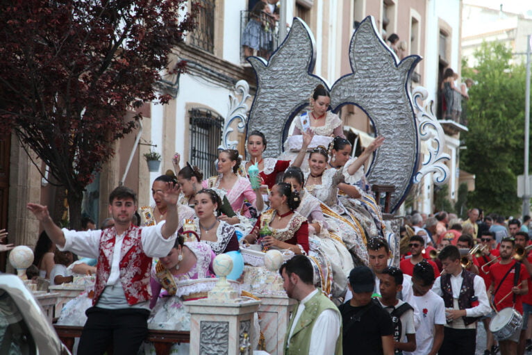 Segundo día de desfile de carrozas (79)