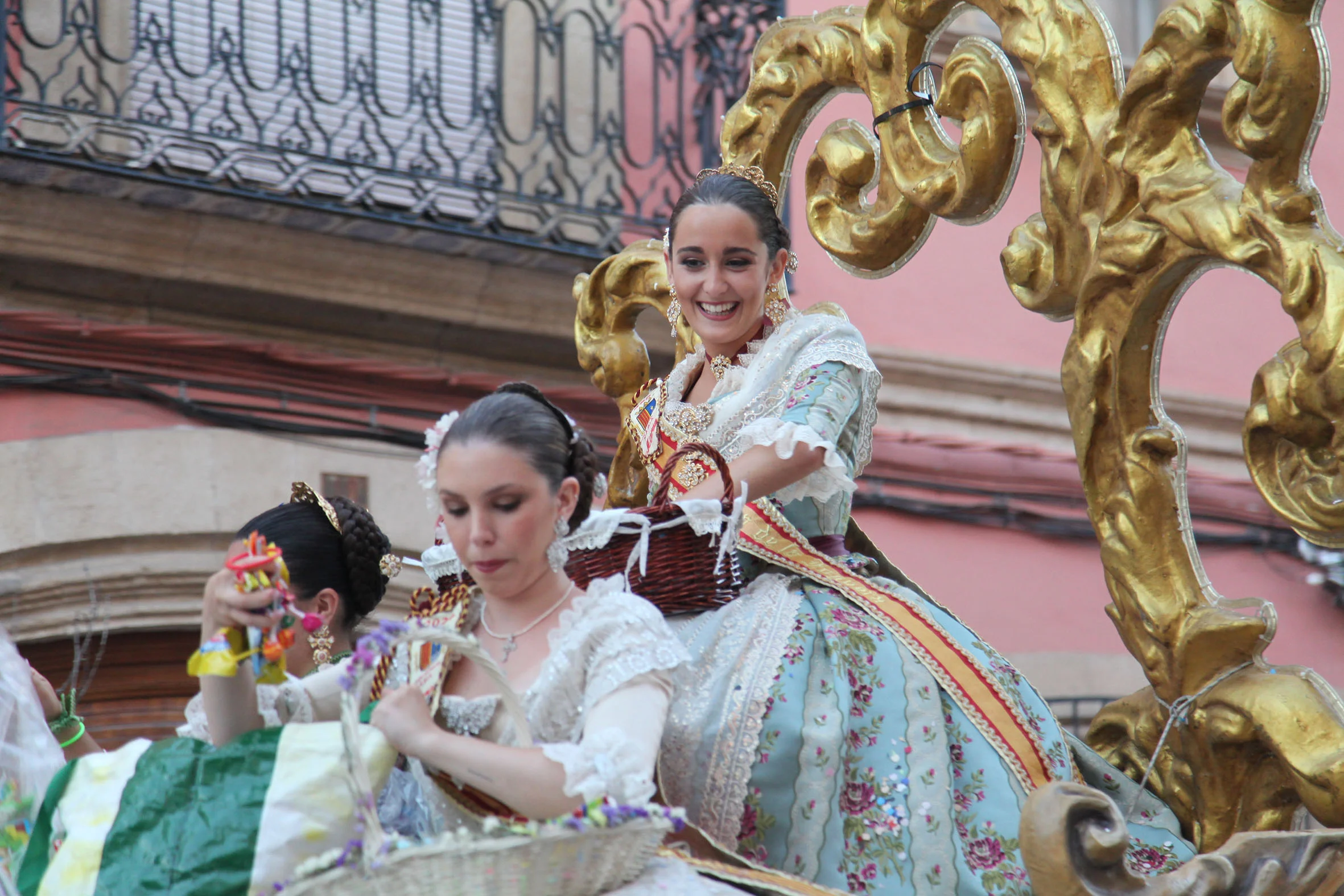 Segundo día de desfile de carrozas (90)