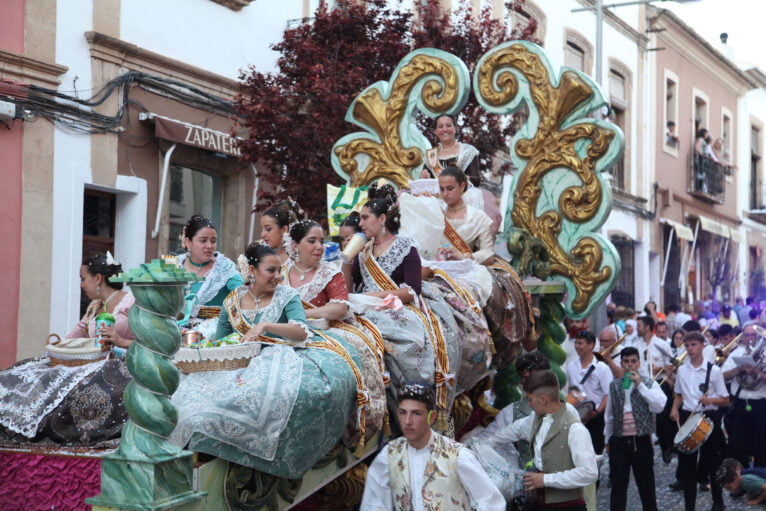 Segundo día de desfile de carrozas (98)