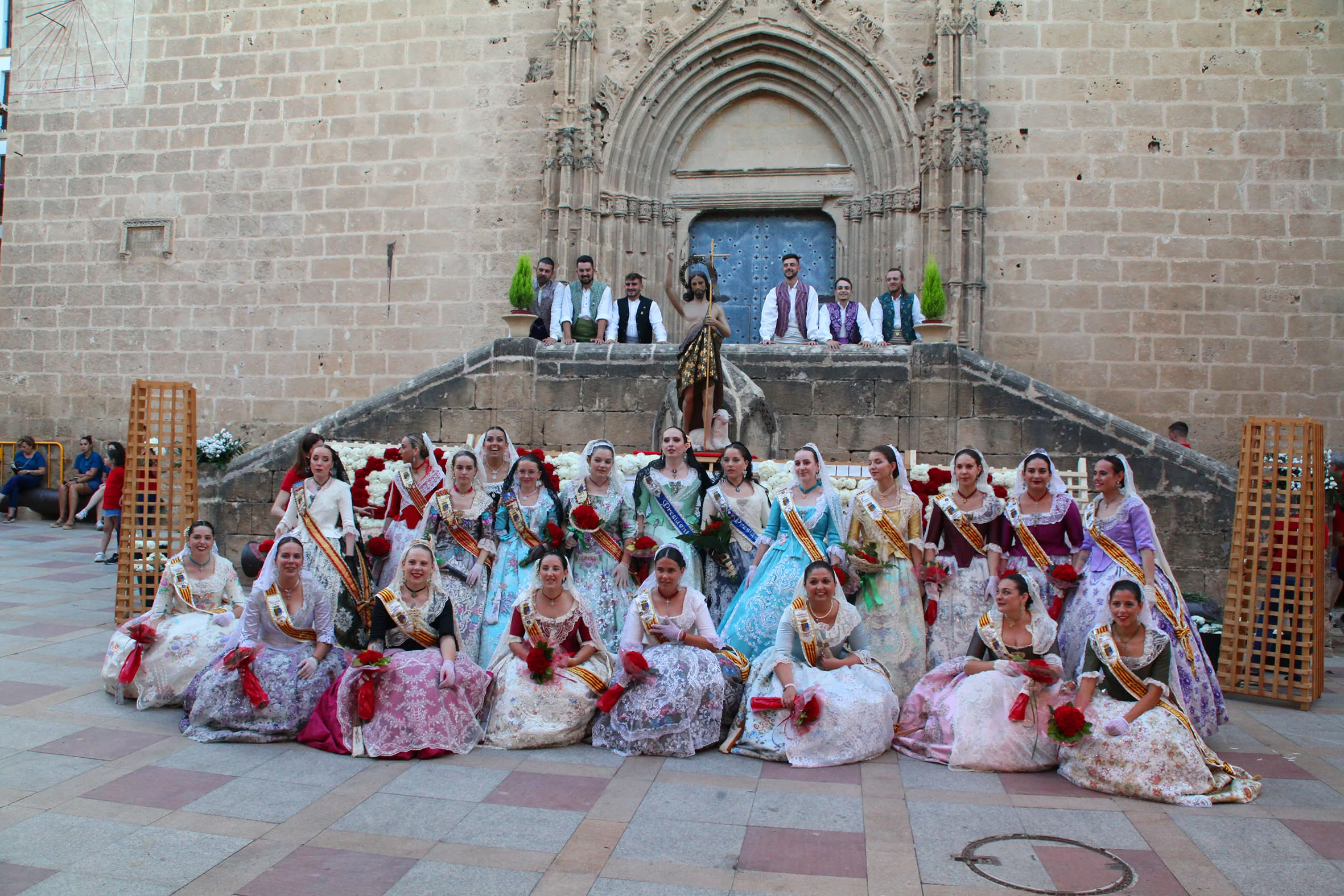 Segundo día de Ofrenda de flores Fogueres Xàbia 2022 (112)