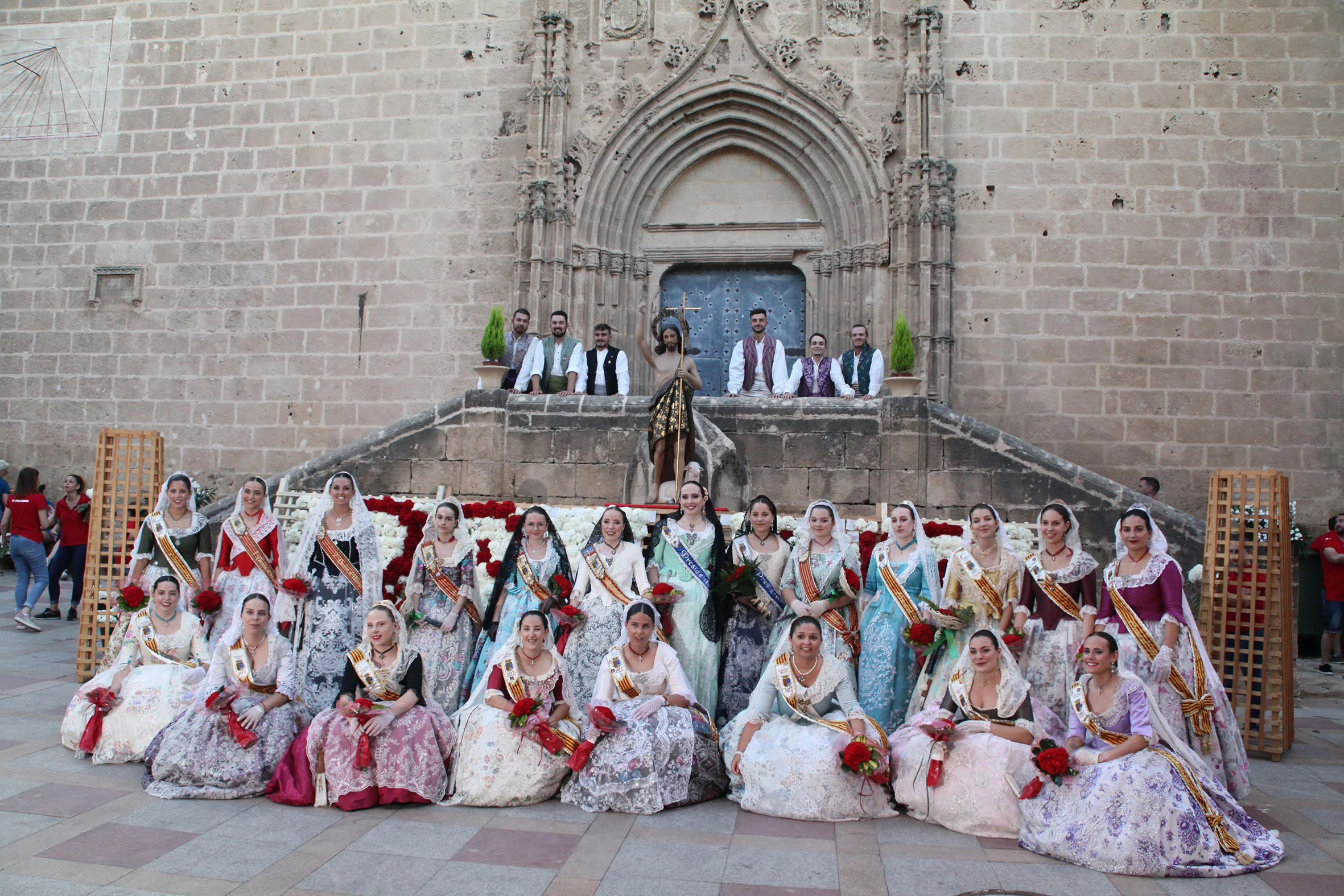 Segundo día de Ofrenda de flores Fogueres Xàbia 2022 (114)