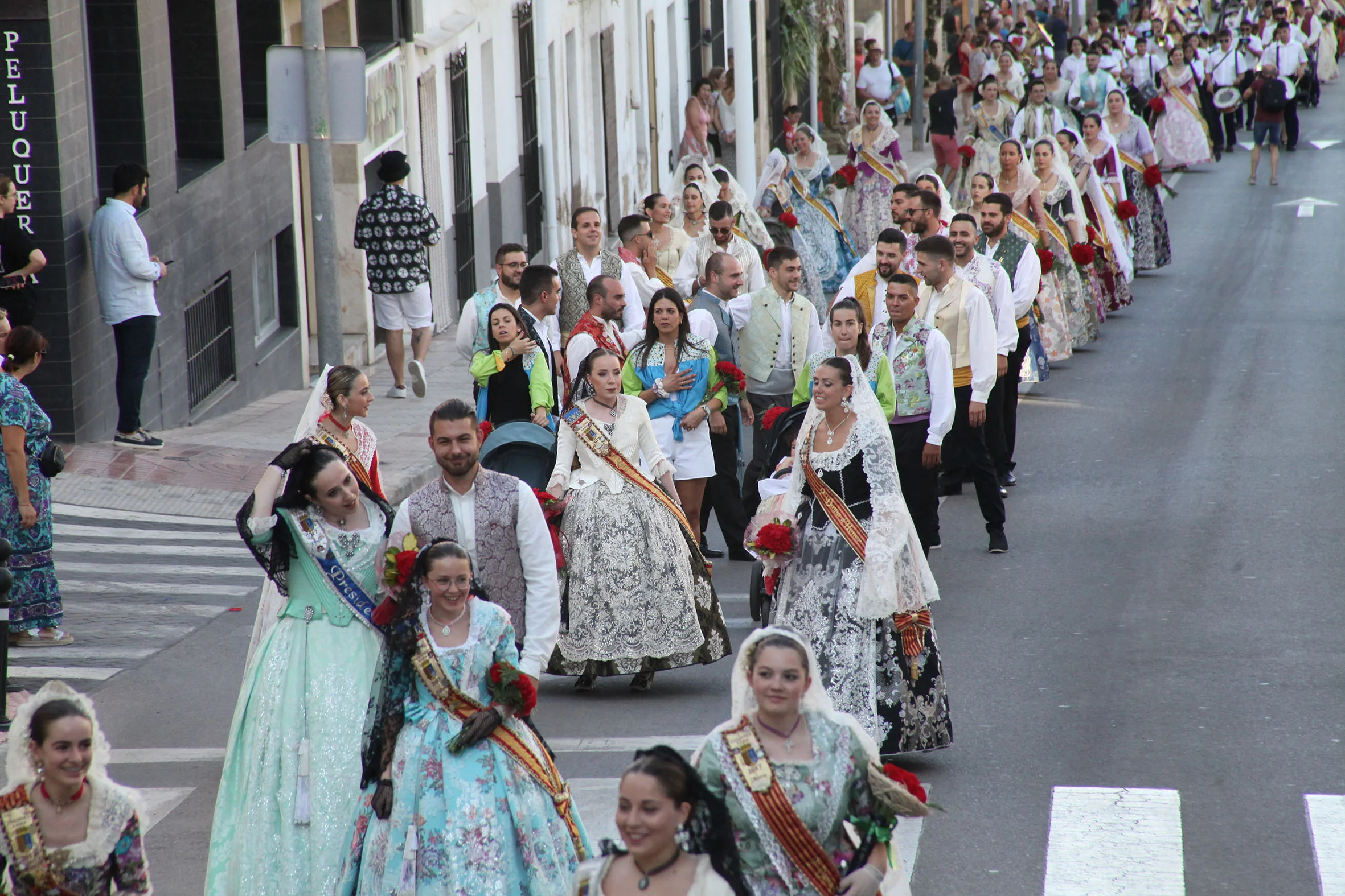 Segundo día de Ofrenda de flores Fogueres Xàbia 2022 (31)