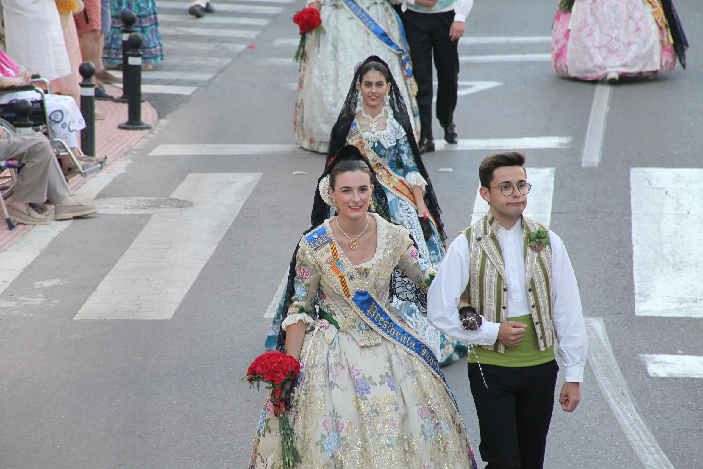 Segundo día de Ofrenda de flores Fogueres Xàbia 2022 (35)