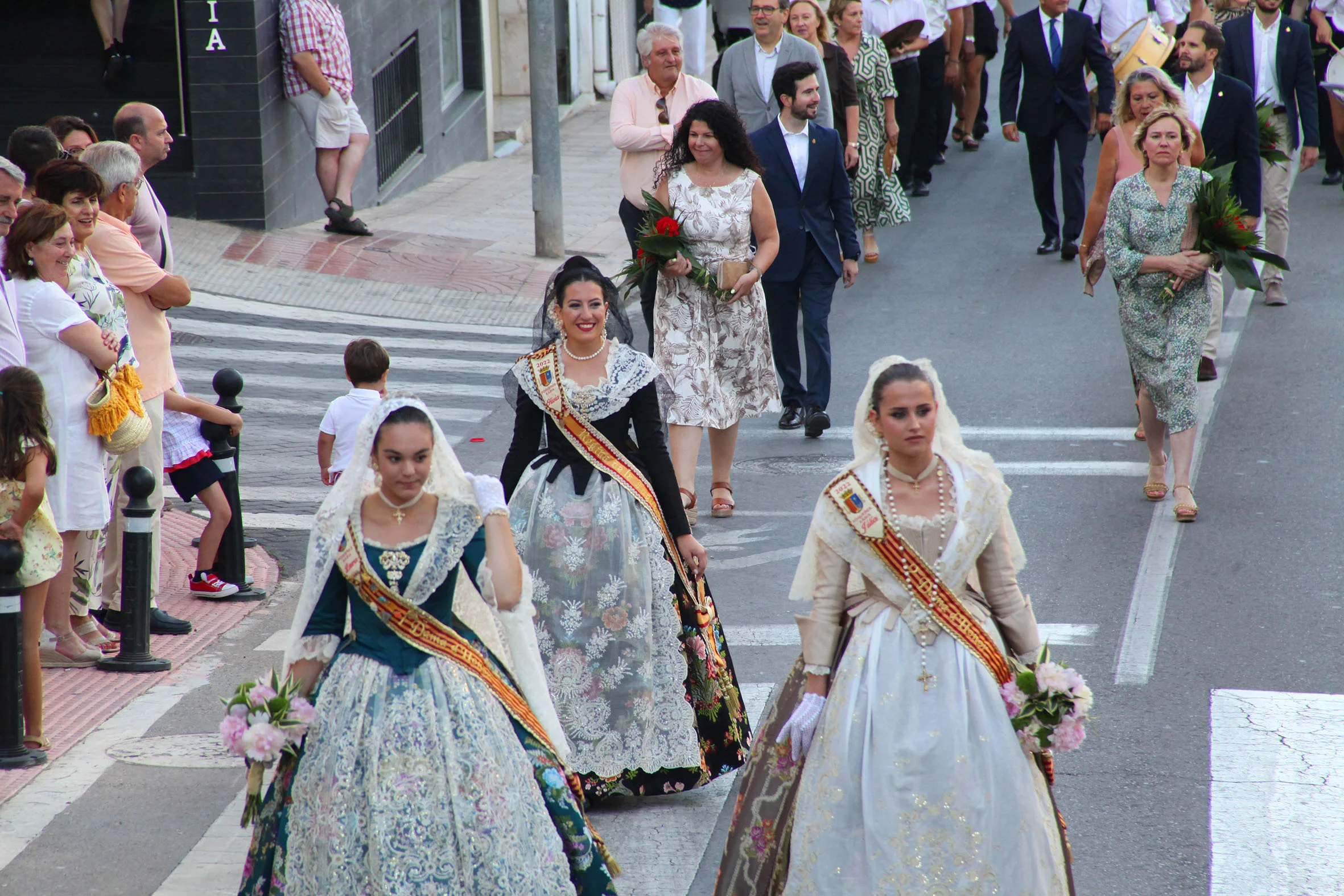 Segundo día de Ofrenda de flores Fogueres Xàbia 2022 (78)