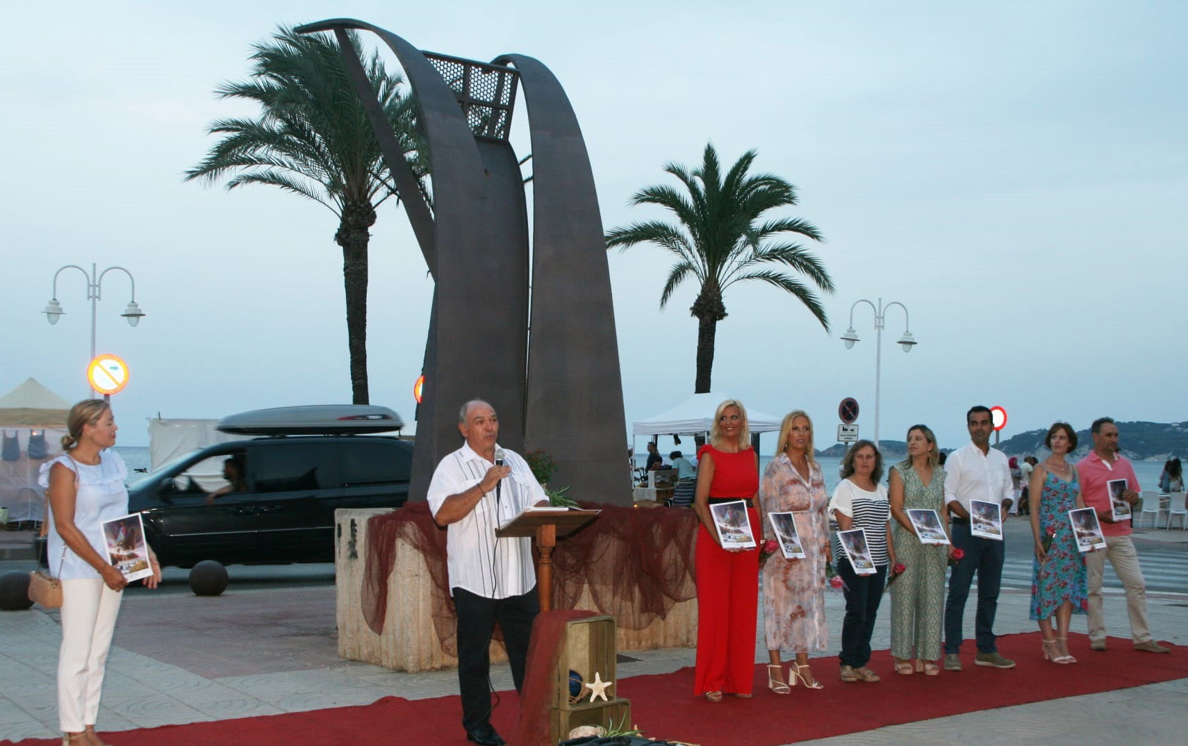 Presentación del llibre fester de las fiestas de Loreto