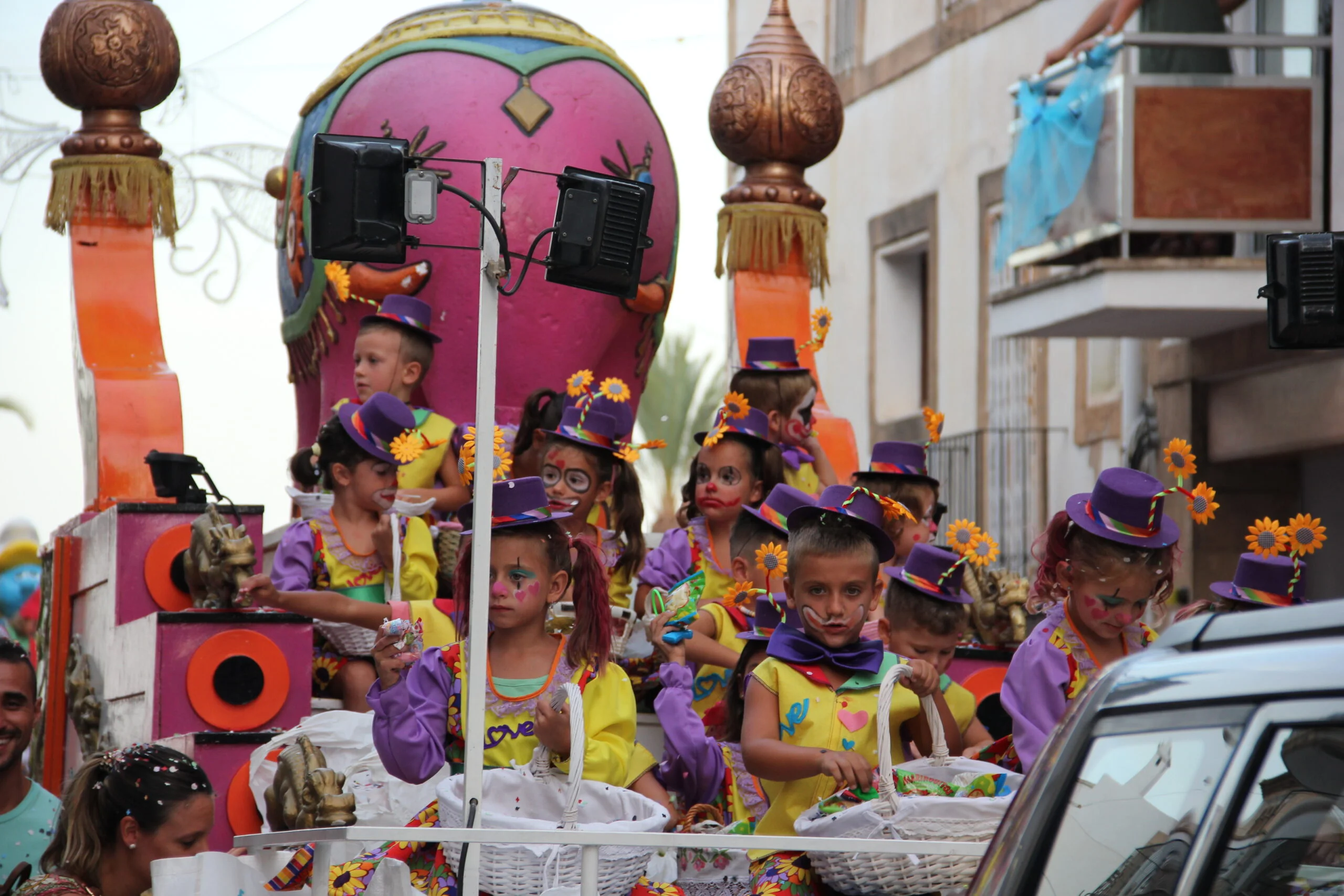 Cabalgata de Carrozas Fiestas de Loreto 2022 (49)