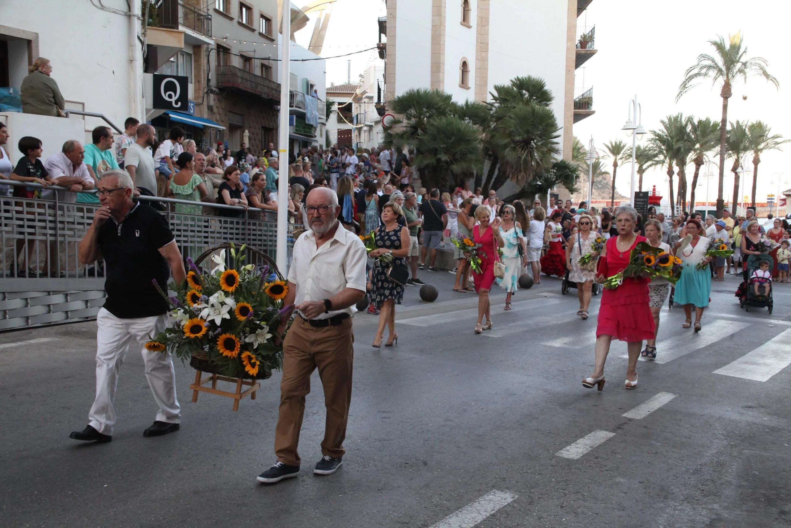 Ofrenda de flores a la Virgen de Loreto 2022 (21)