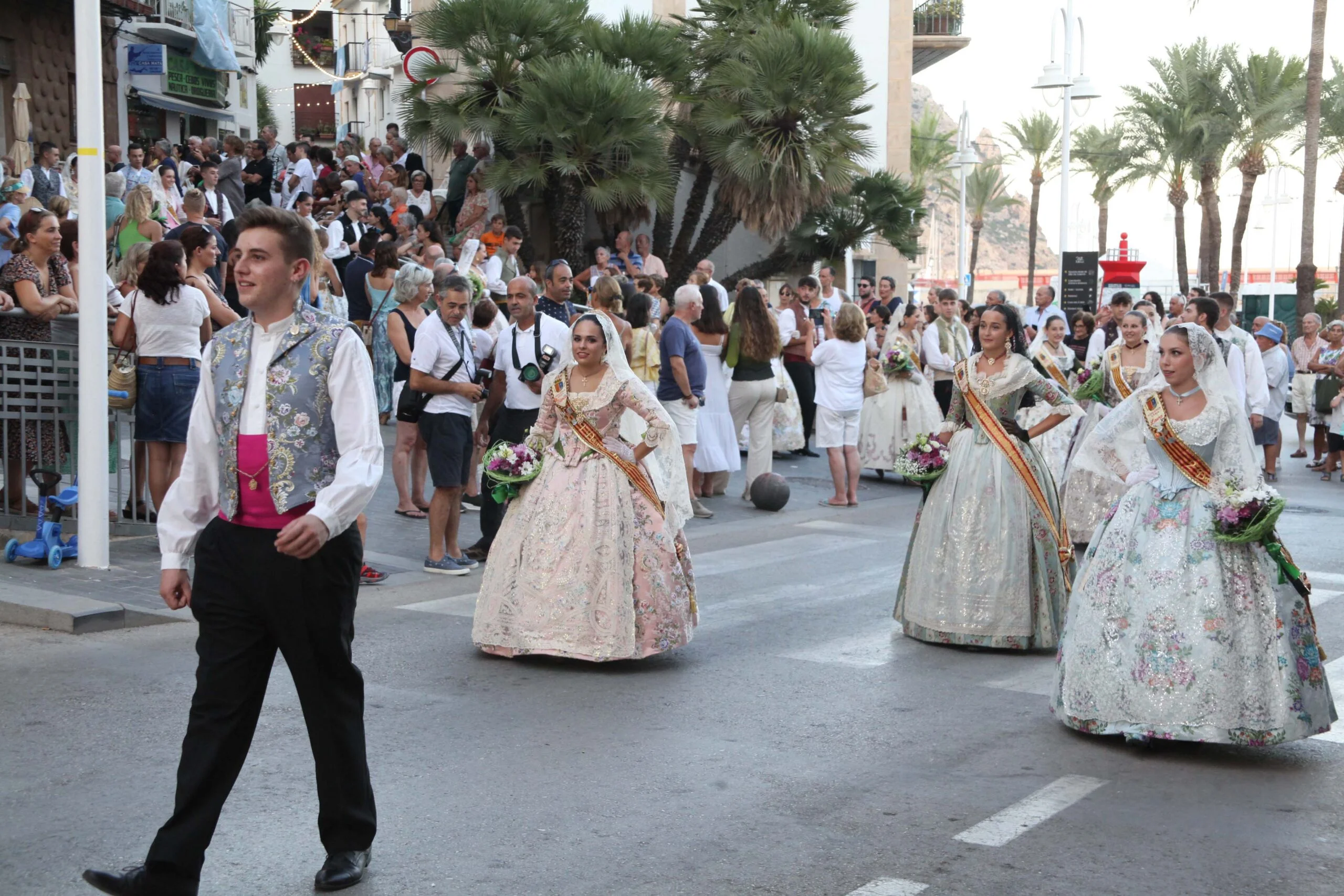 Ofrenda de flores a la Virgen de Loreto 2022 (40)