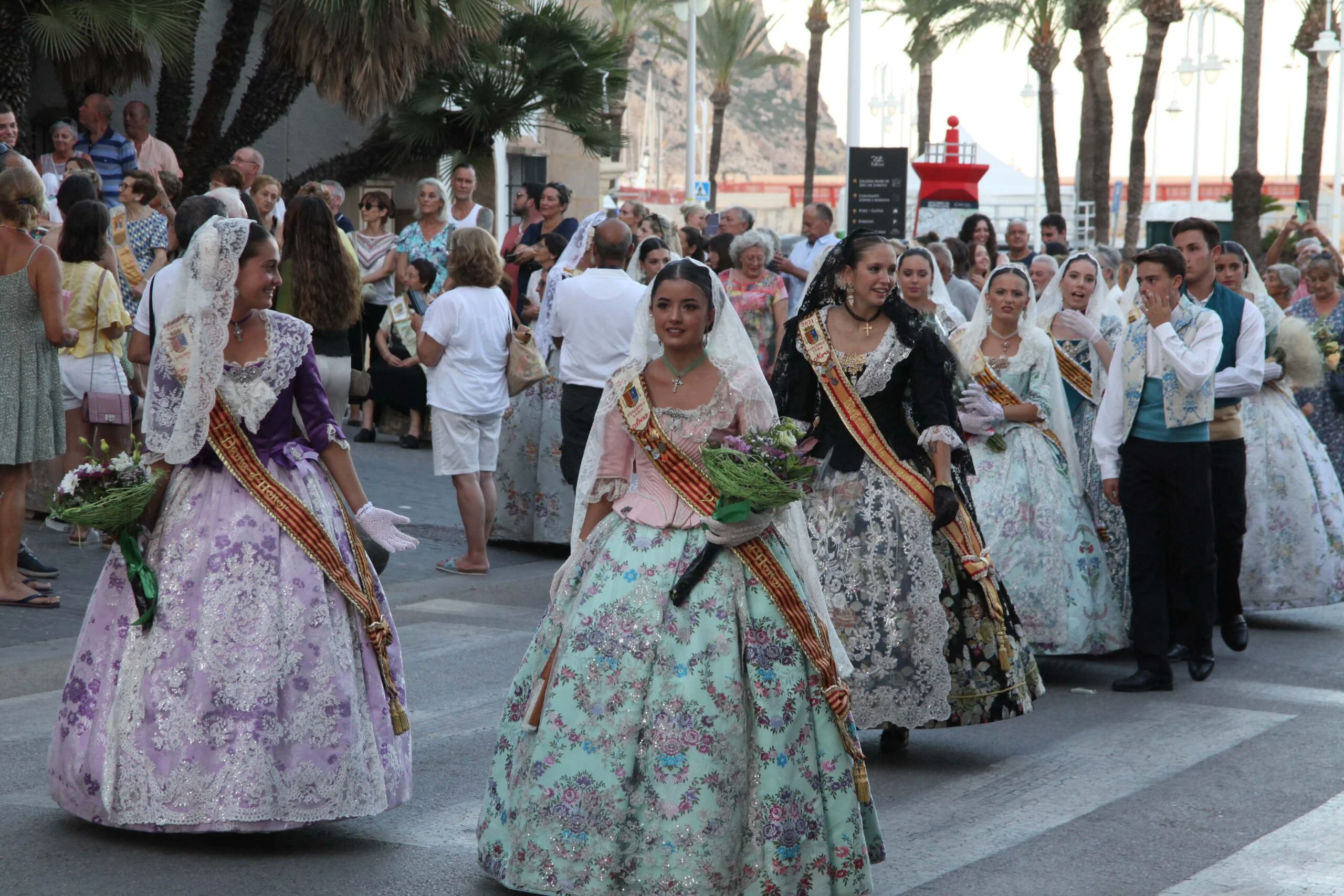 Ofrenda de flores a la Virgen de Loreto 2022 (46)