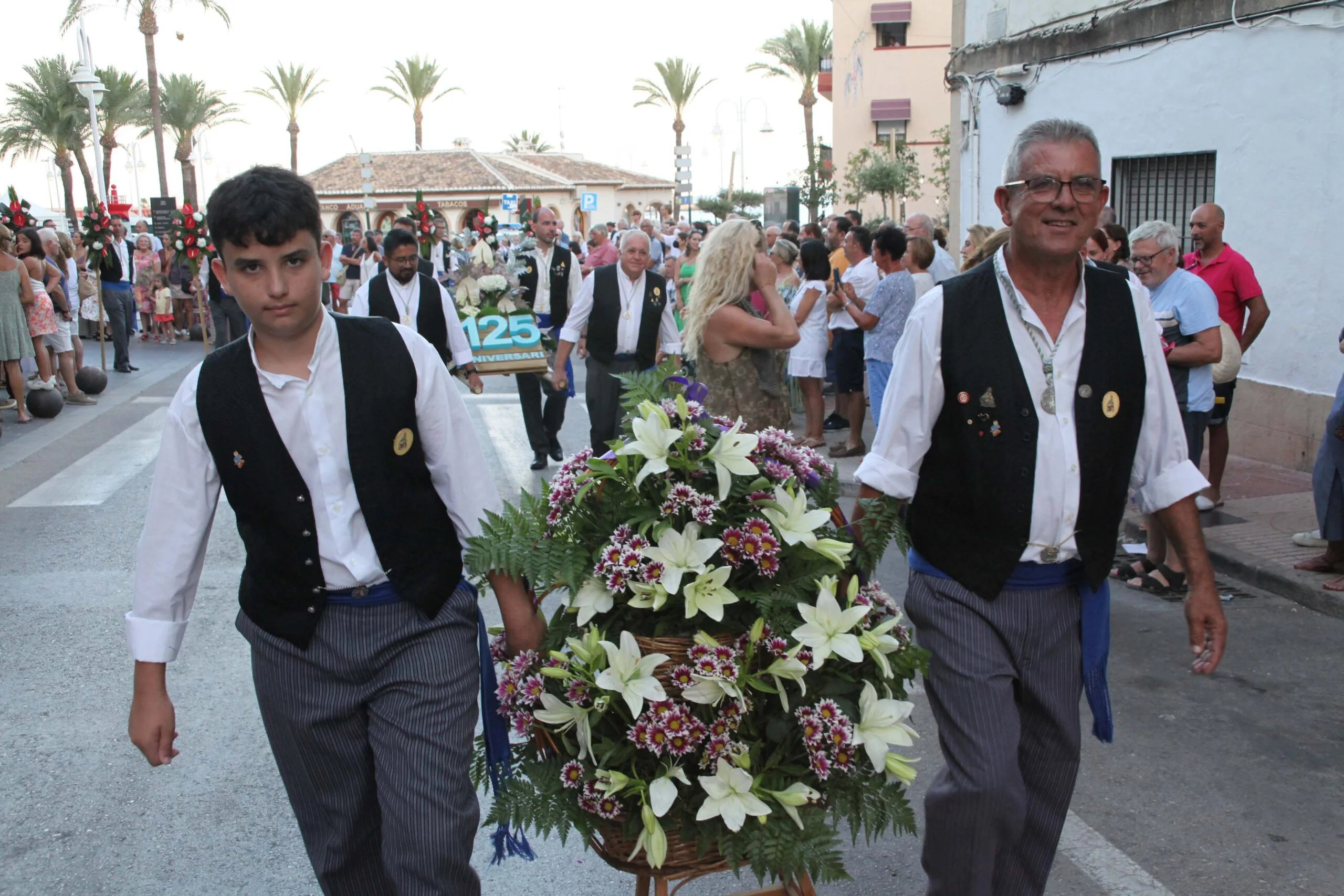 Ofrenda de flores a la Virgen de Loreto 2022 (86)