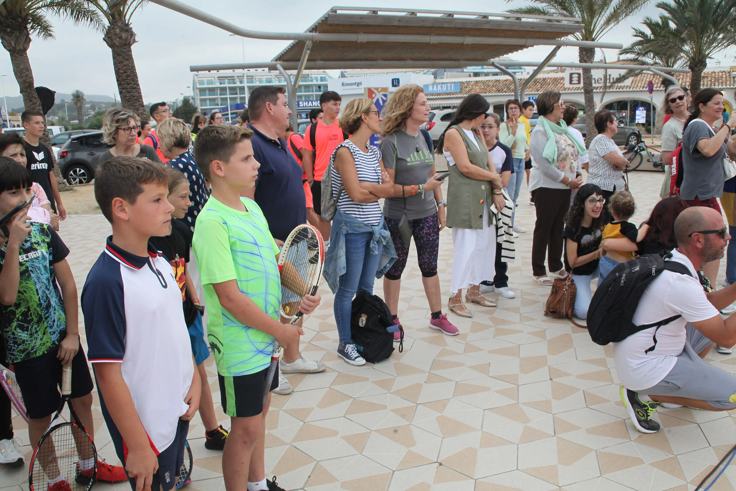 David Ferrer y Feliciano López pilotean con los niños en Xàbia (17)