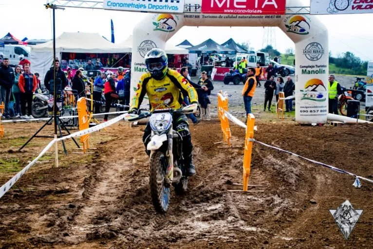 El piloto de Xàbia, Cristóbal Cholbi en la carrera