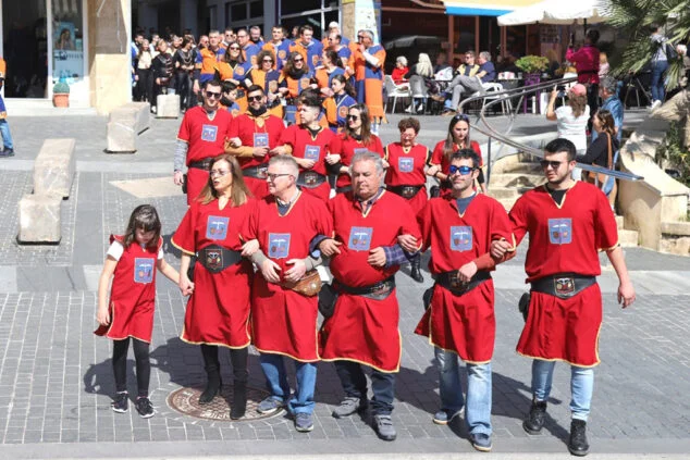 Imagen: Filà Ballesters abrieron la entraeta del sábado