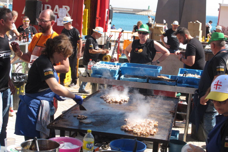 La plancha del baret en la celebración del Mig Any de Festes de Loreto de Xàbia 2023