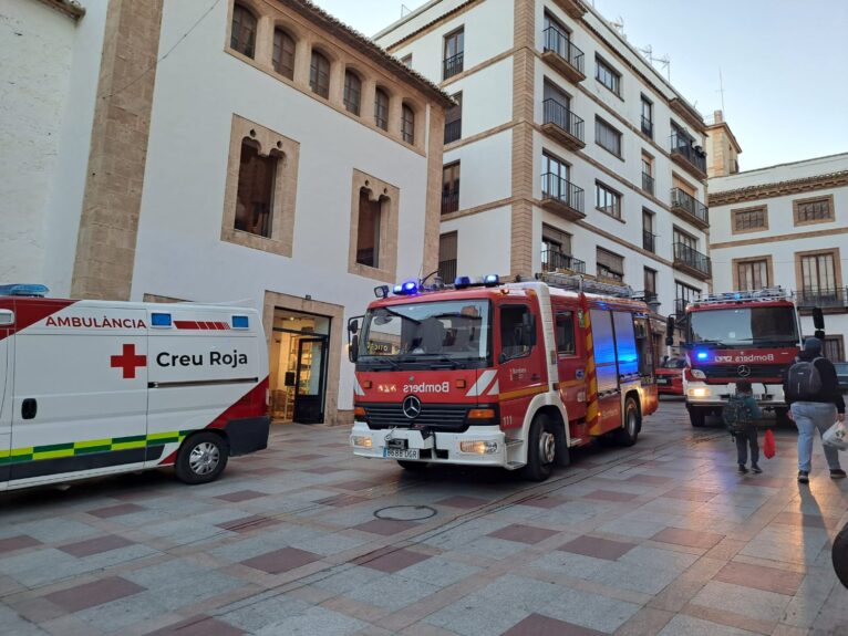 Actuación de Bomberos en el incendio del restaurante