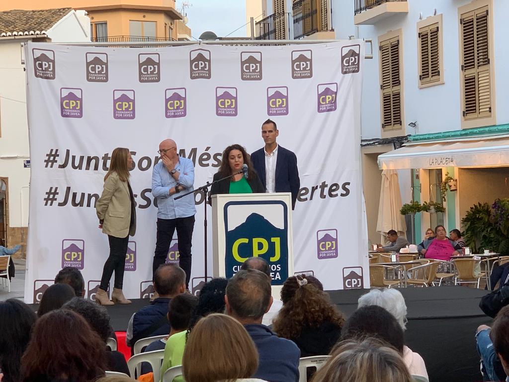 Esther Tormos en el mitin de CpJ