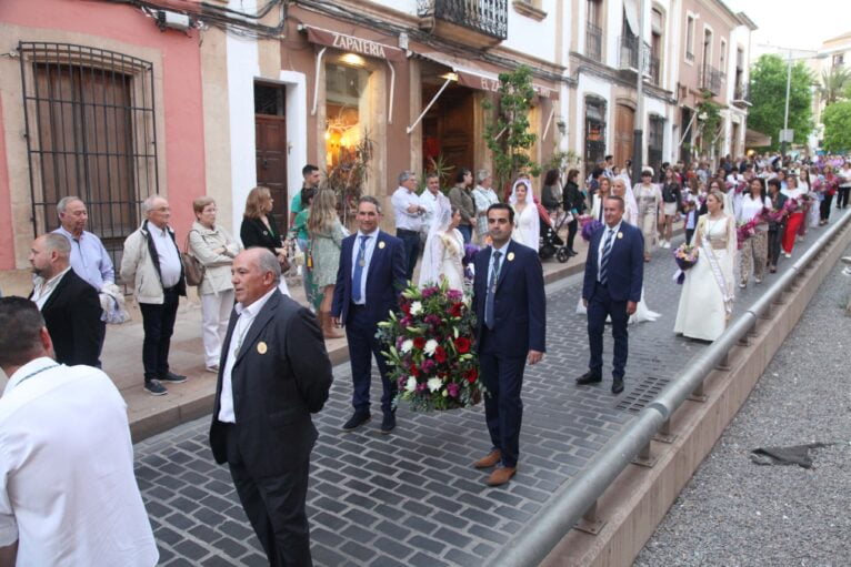 Ofrenda de flores a Jesús Nazareno 2023 (38)