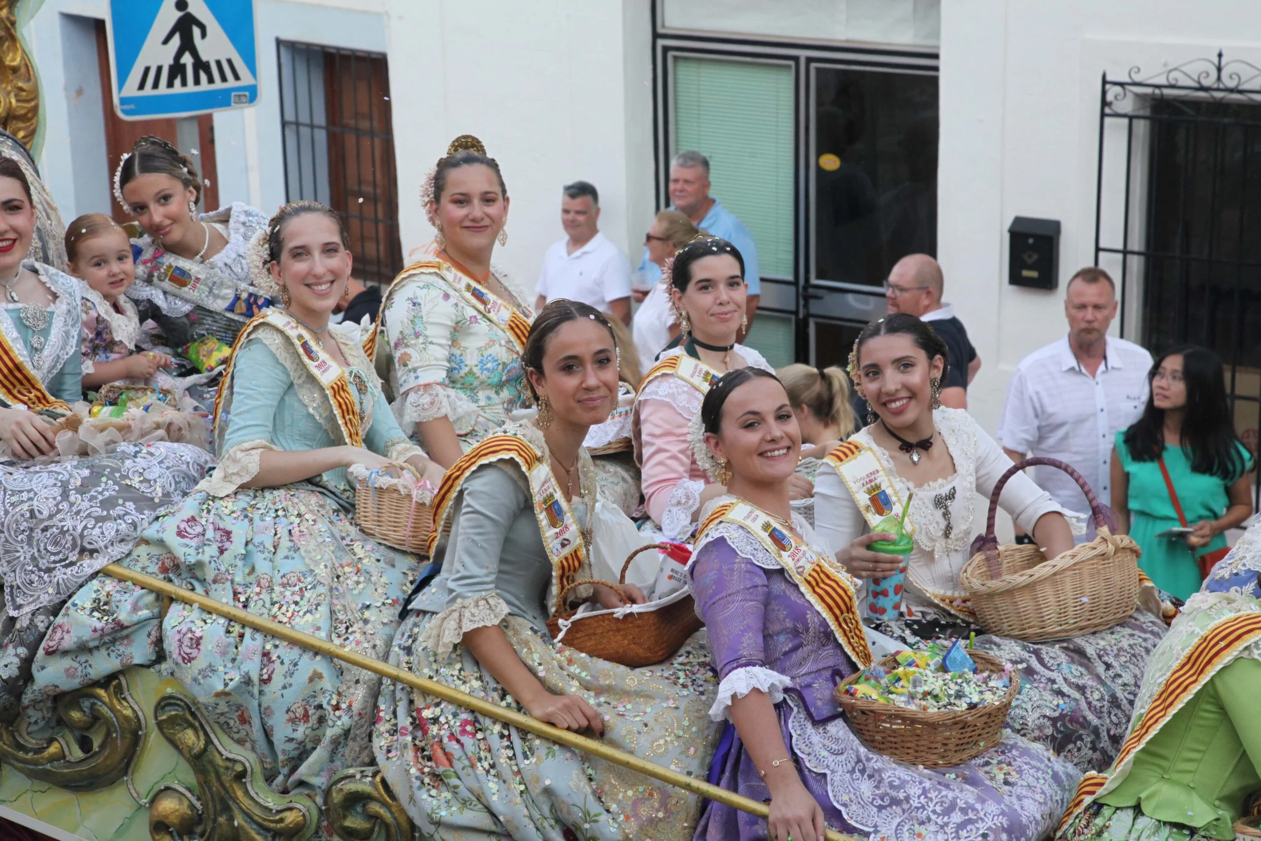 Desfile carrozas Fogueres Xàbia 2023 (15)