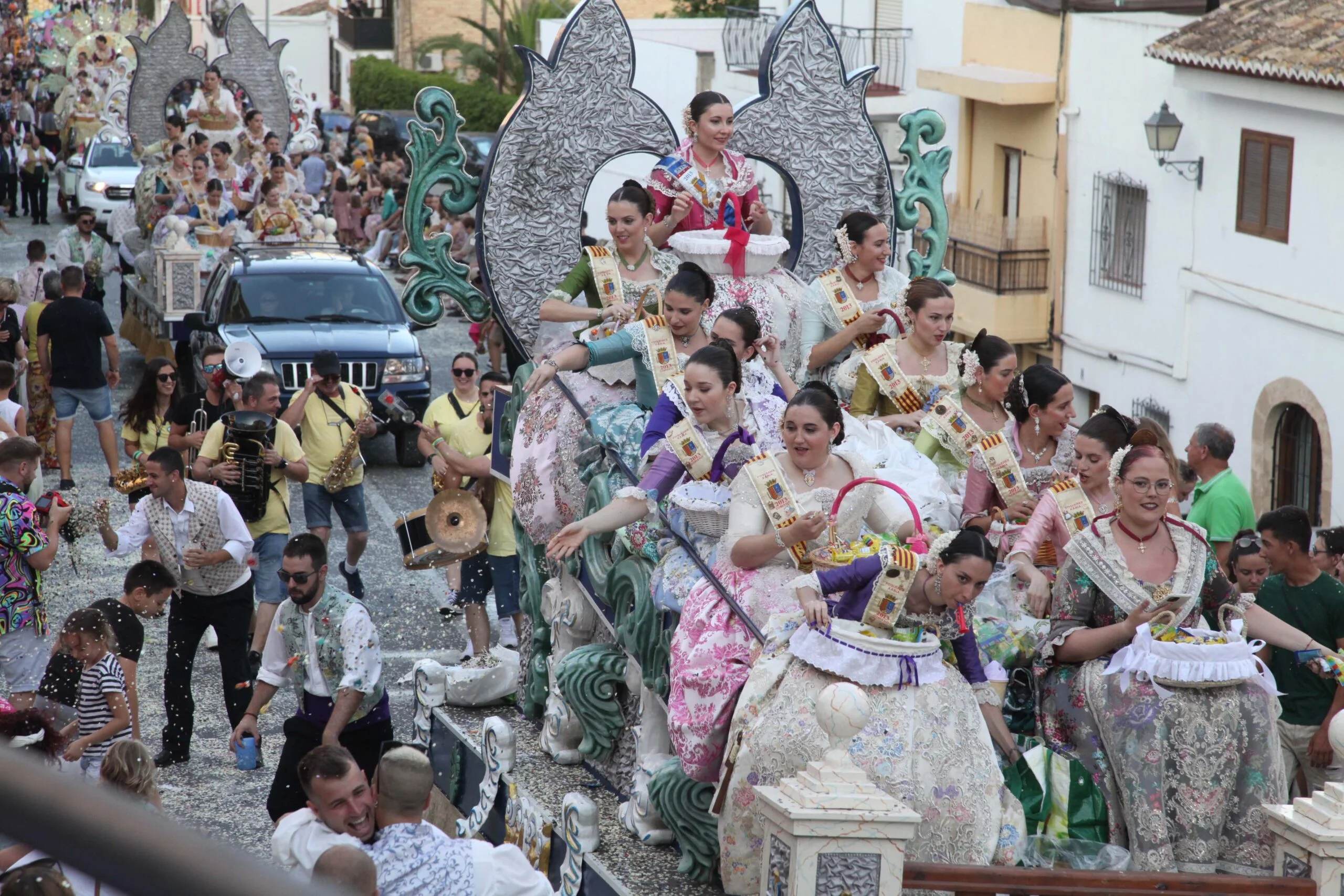 Desfile carrozas Fogueres Xàbia 2023 (20)