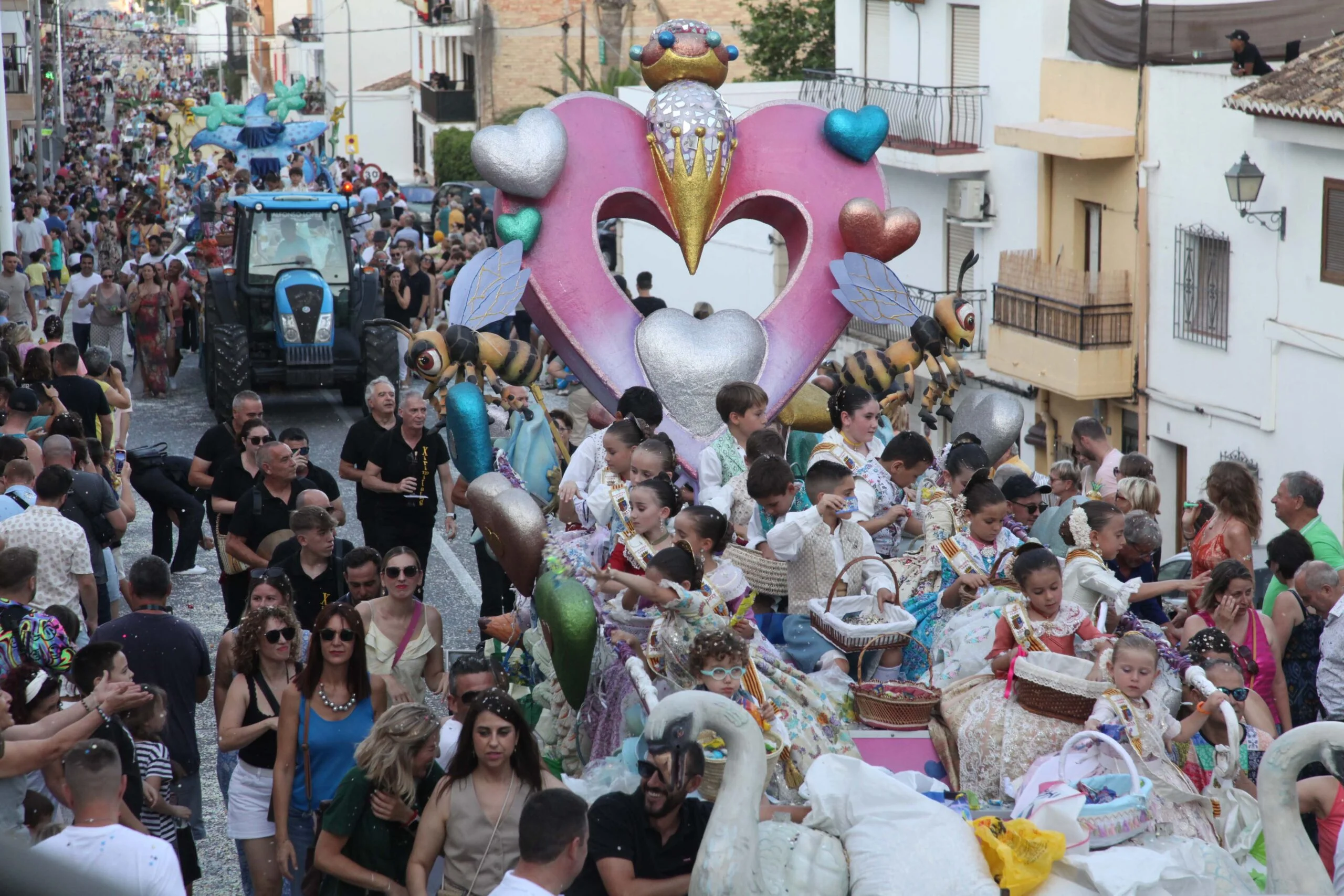 Desfile carrozas Fogueres Xàbia 2023 (31)