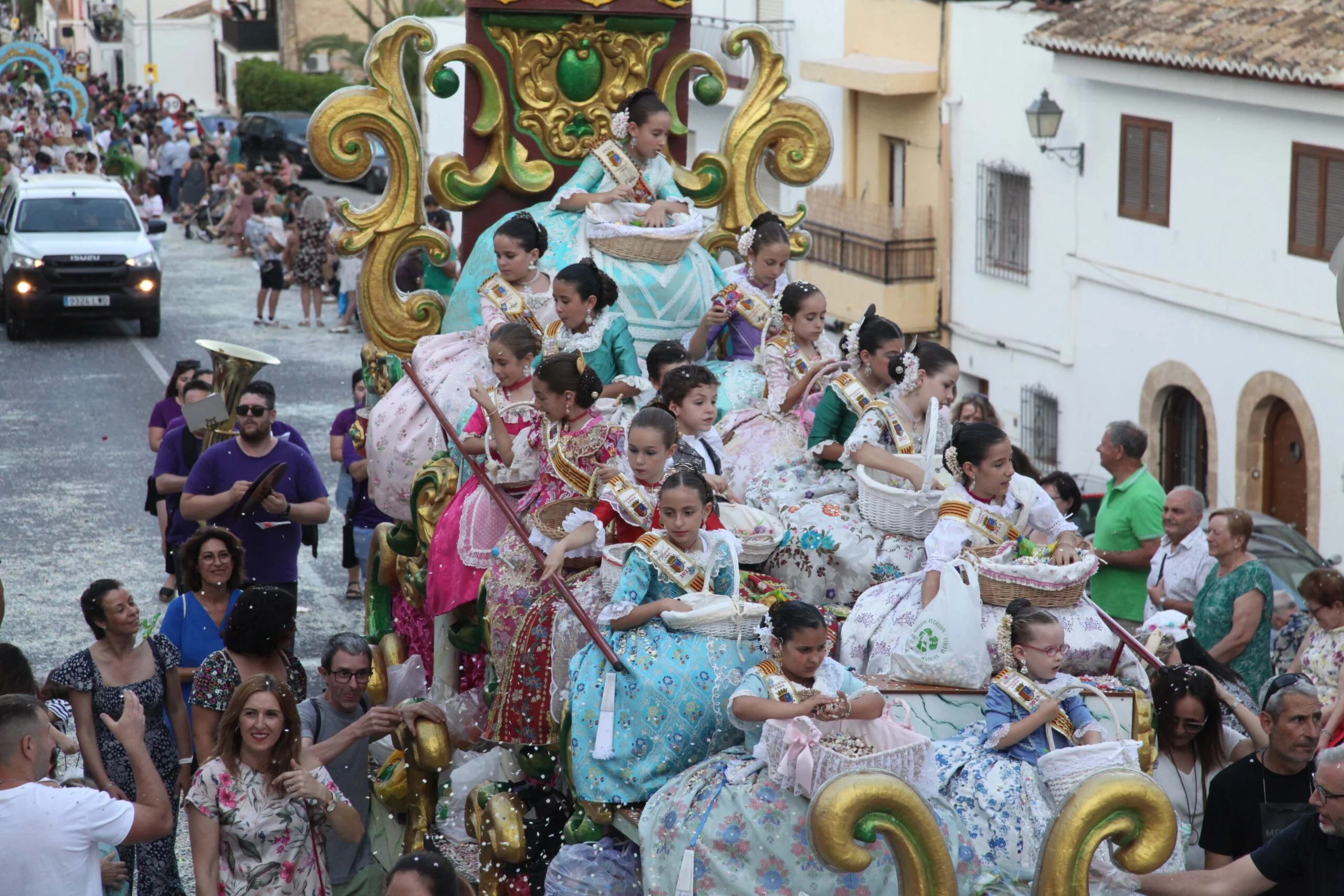 Desfile carrozas Fogueres Xàbia 2023 (40)