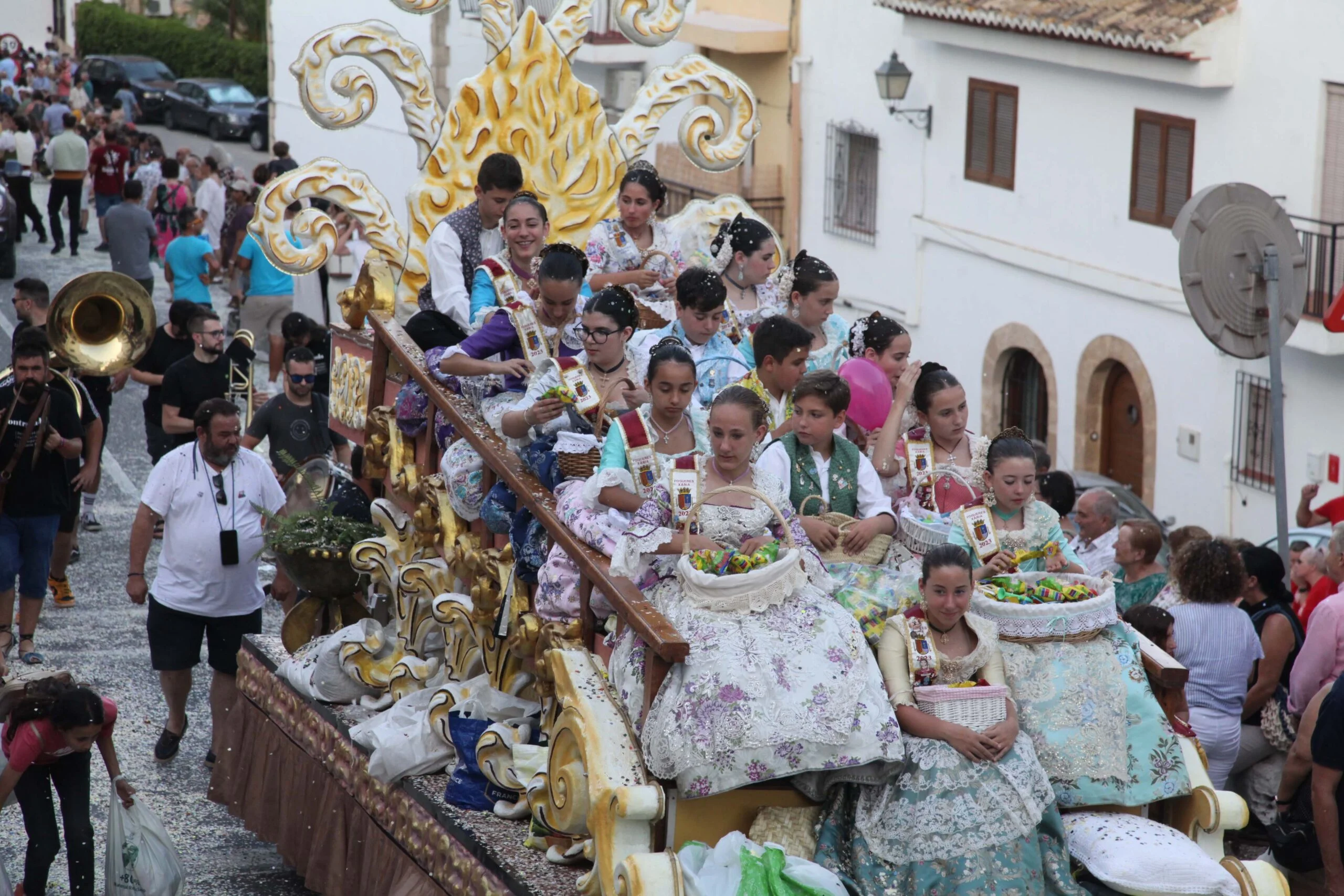 Desfile carrozas Fogueres Xàbia 2023 (56)