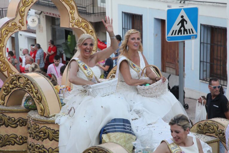 Desfile carrozas Fogueres Xàbia 2023 (9)