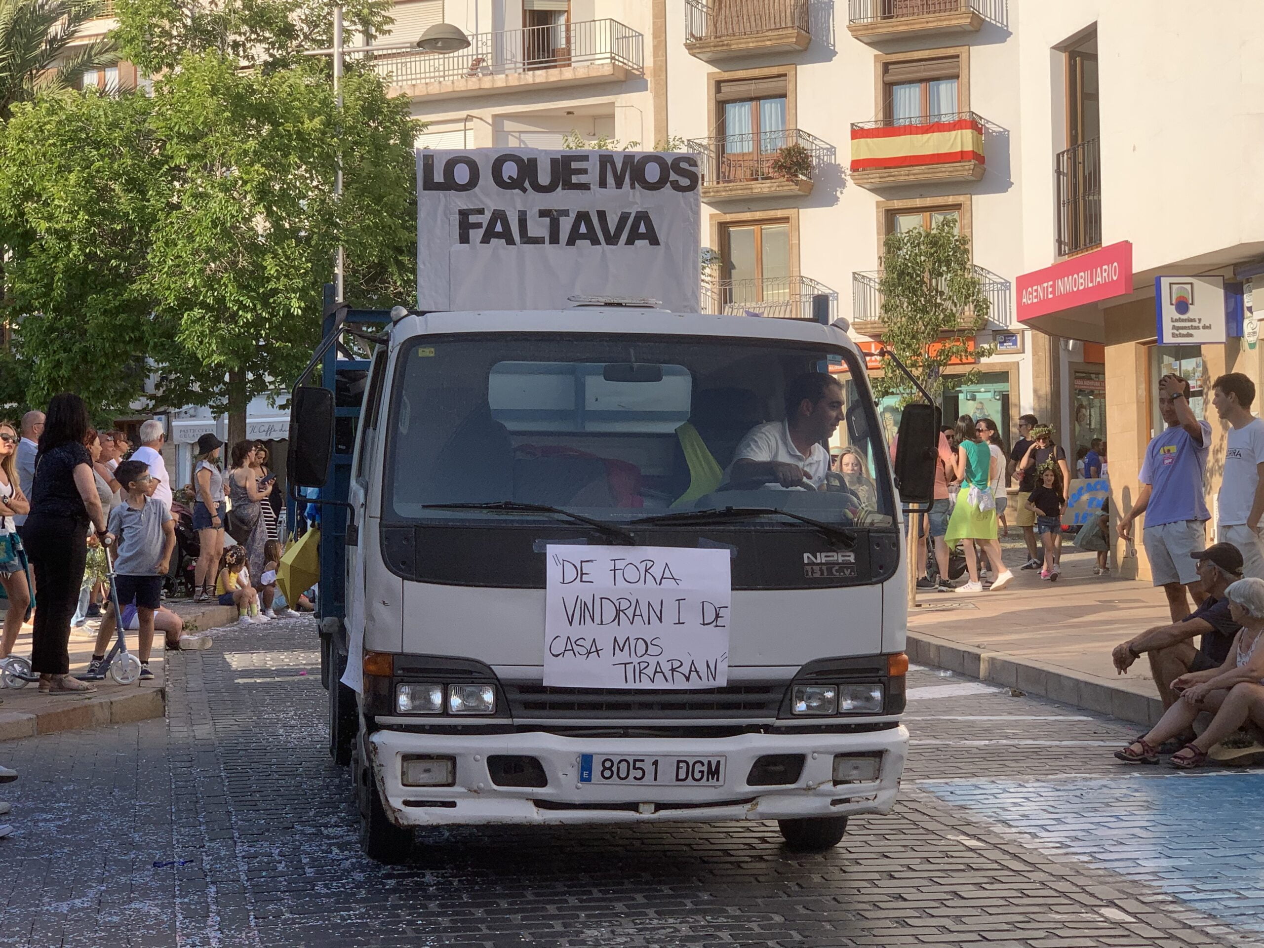 Desfile de peñas Fogueres Xàbia 2023 (29)