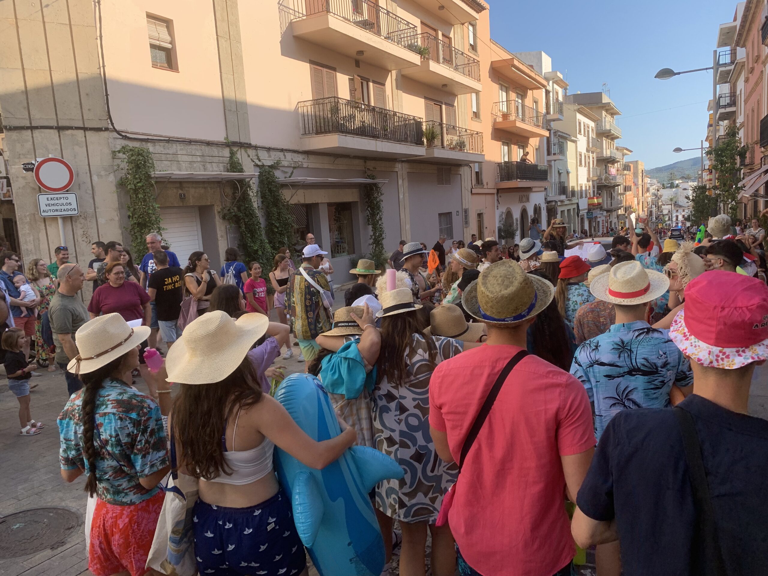 Desfile de peñas Fogueres Xàbia 2023 (3)